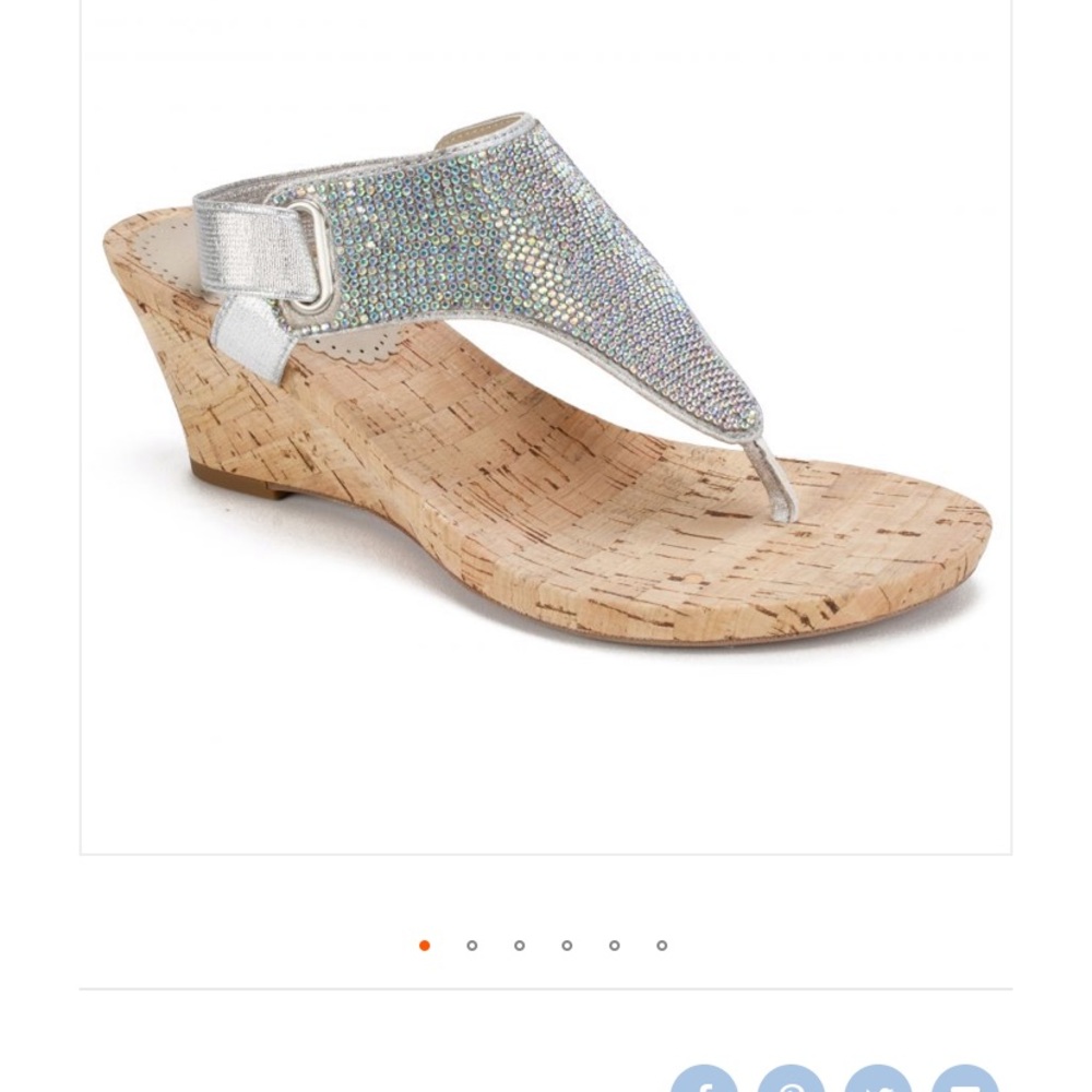 👡Sparkly Sandals- White Mountain